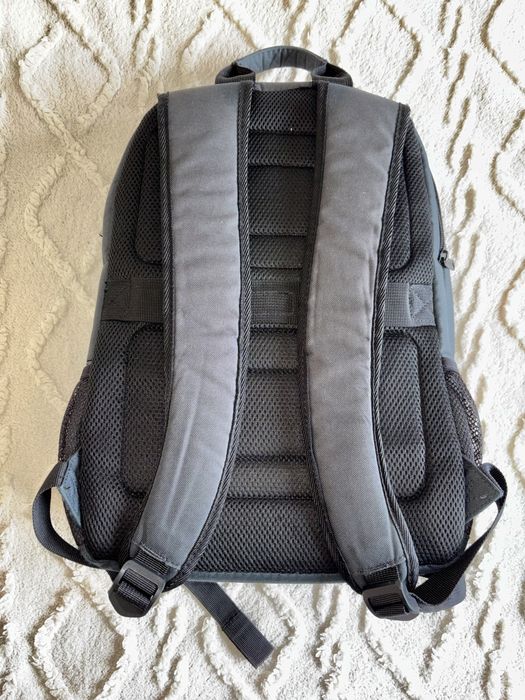 Mochila Targus (ótimo estado de conservação)
