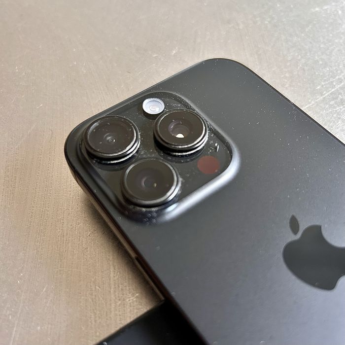 iPhone 16 Pro 128GB czarny na gwarancji