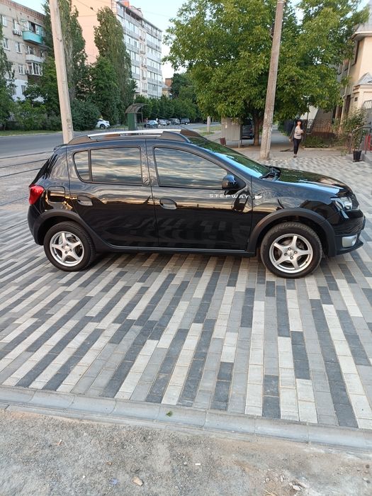 Рено Сандеро Стапвей2