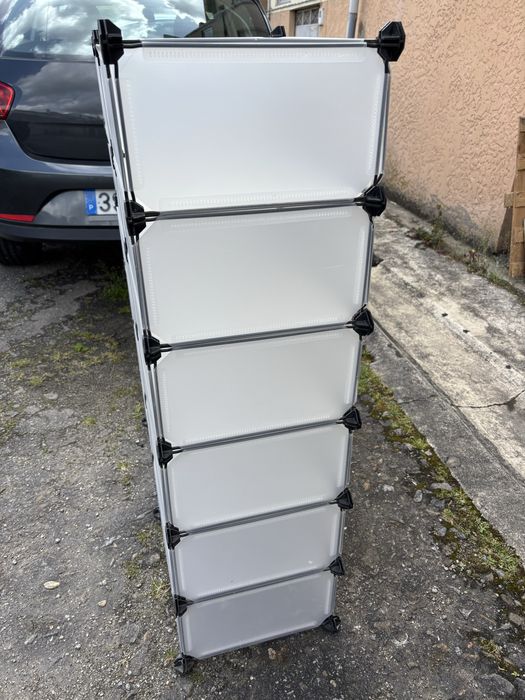 Vende-se armario sapateira branco em plastico