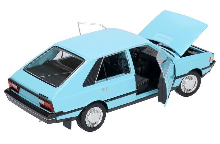 FSO Polonez 1:24 Błękitny – Metalowy Model Kultowego Samochodu PRL