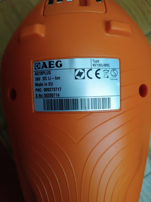 Пилесос AEG на запчастини!