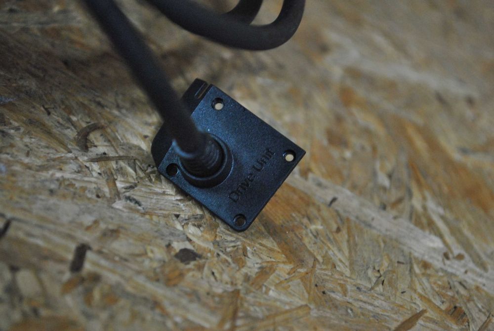 Nowy Kabel Przewód Bosch do podstawki liczników Intuvia/Nyon