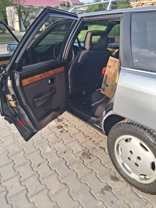 Ауді 100 , 2.3 ,