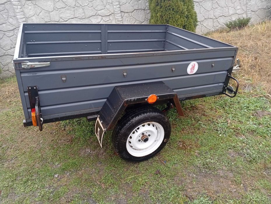 Продам легковий прицеп "Лев" з малим пробігом.