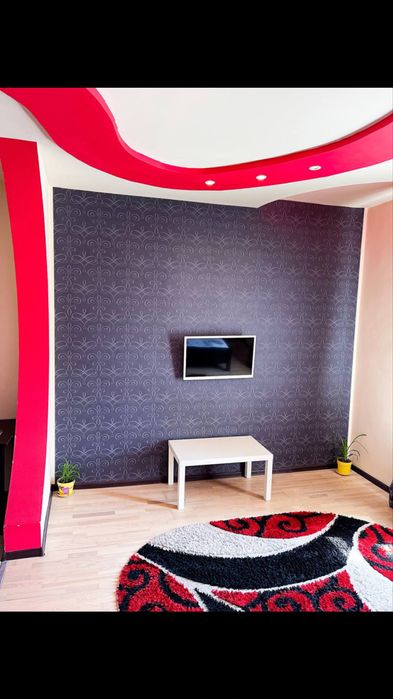 Погодинно подобово квартира в центрі