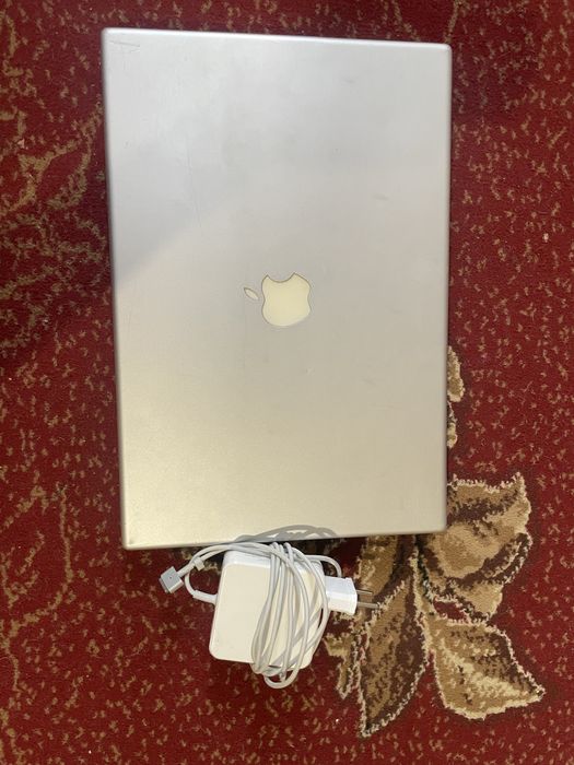 Macbook pro А1211 робочий