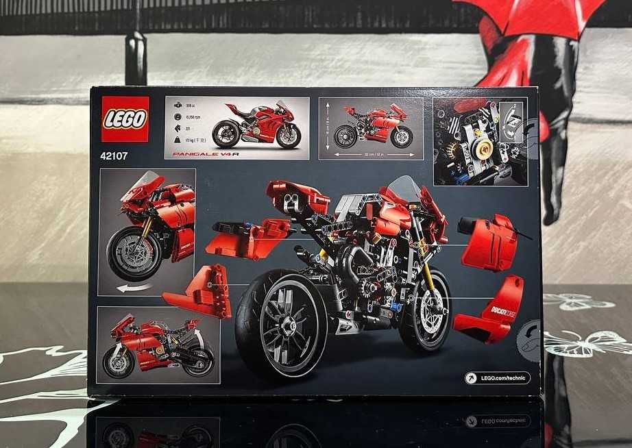 Конструктор LEGO Technic 42107 Ducati Panigale V4 R