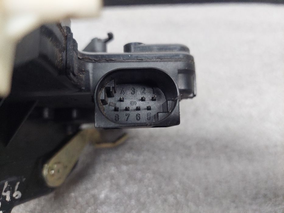 Fechadura / fecho porta trás esquerdo BMW 3 (E46)