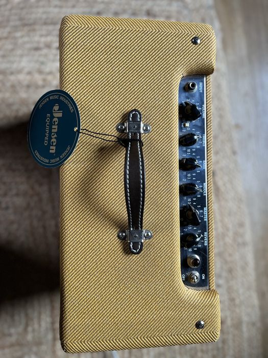 Fender Blues Junior Tweed Lacquered - com Garantia