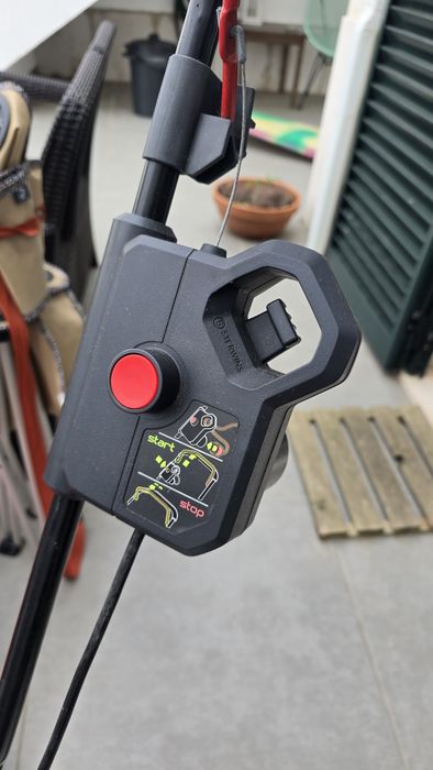 Corta relva rigorosamente impecável