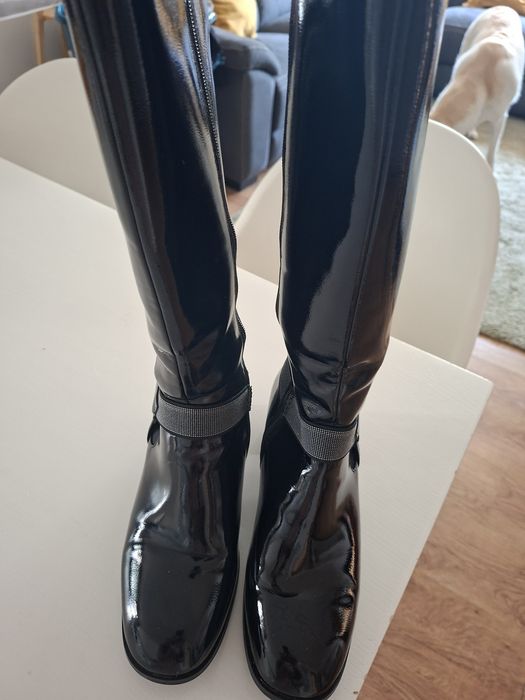 Bota cano alto verniz (tam 37)