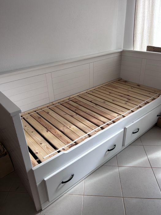 Cama Sofá Tipo IKEA (Conforama) com 2 Gavetas