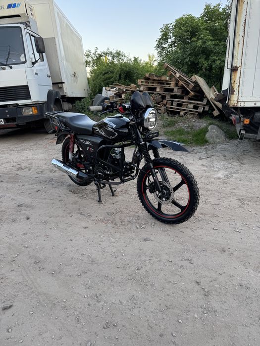 Продам Mustang fit 125