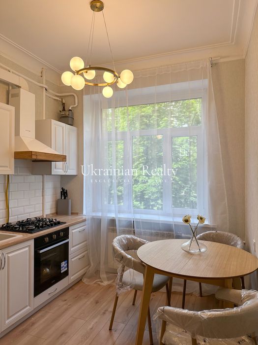 Продаж 2к квартири вул. Джона Маккейна 37 БЕЗ %