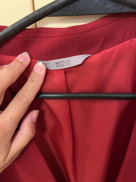 Czerwona marynarka Marks&Spencer