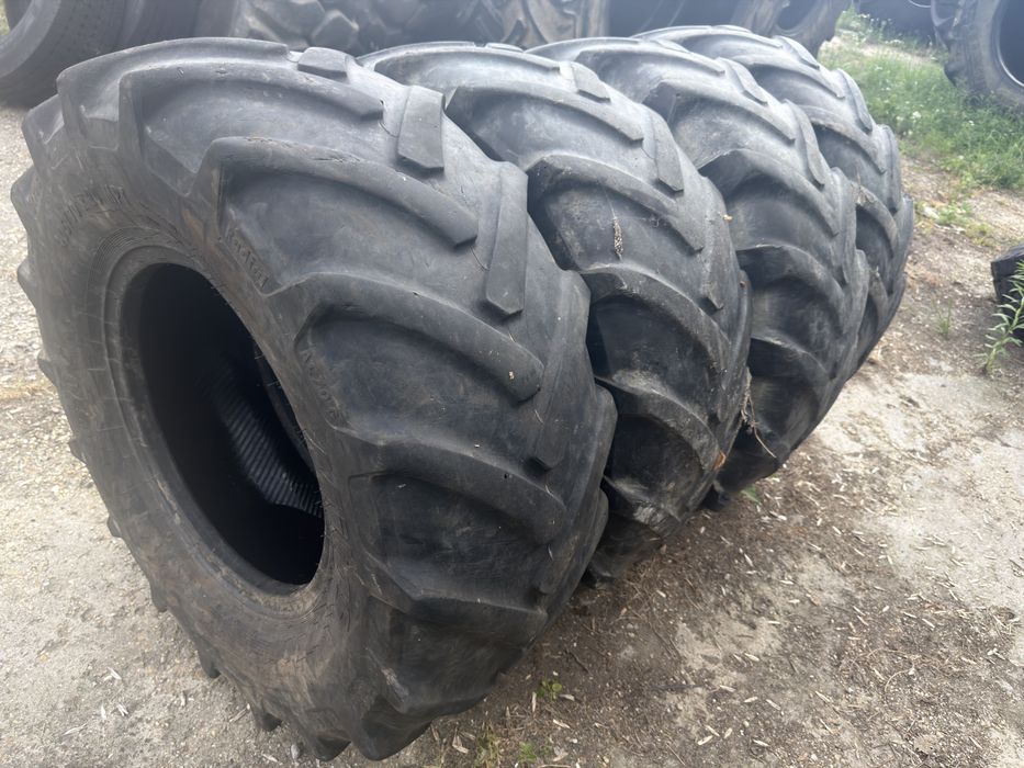 Opony 405/70R20 Mitas