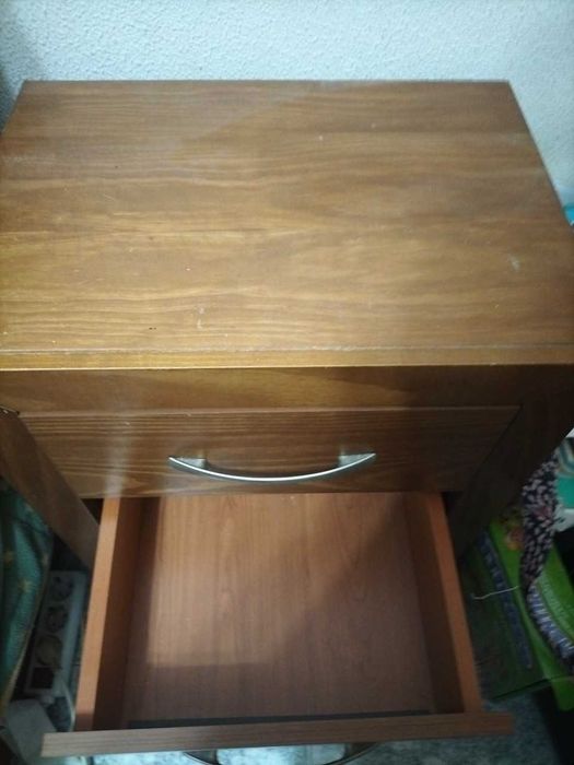 Mesinha de cabeceira