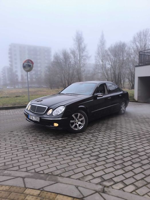 Продам Мерсадес Е 300