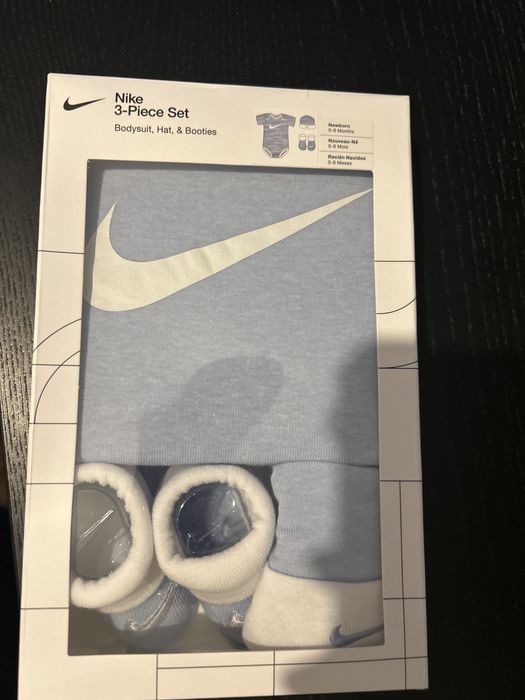 Zestaw set NIKE 0-6 miesiecy