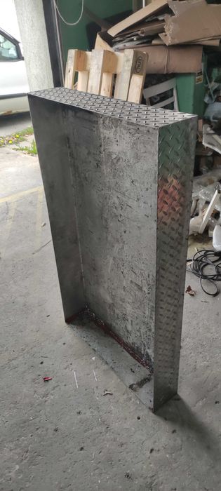 Pojemnik aluminiowy