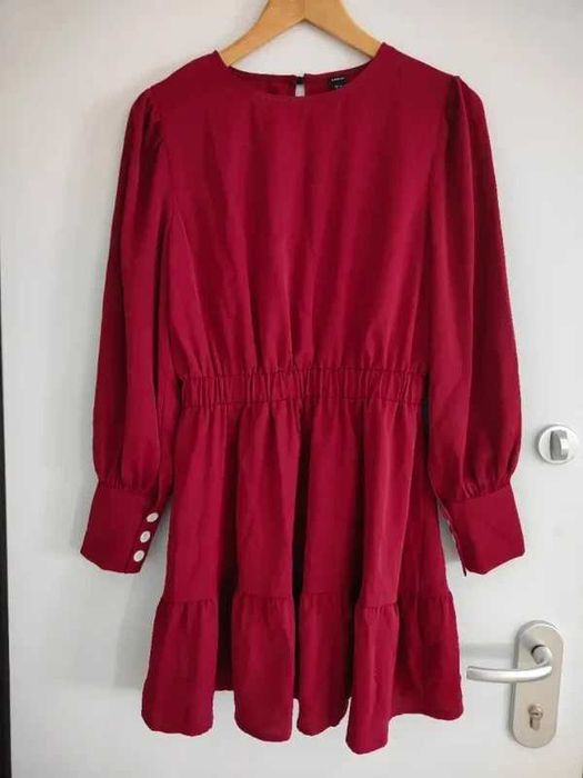 Vestido Bordeaux Shein – Tamanho S (Como Novo)