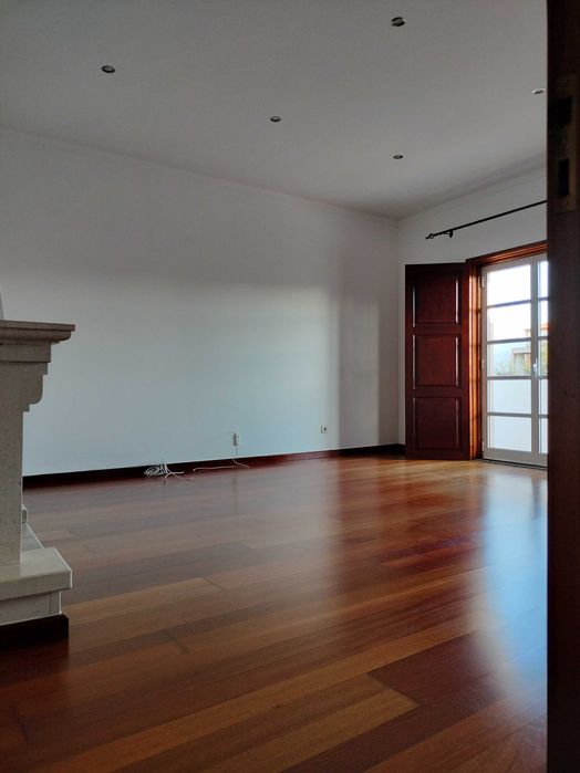 Arrendo apartamento T2 - Estoi