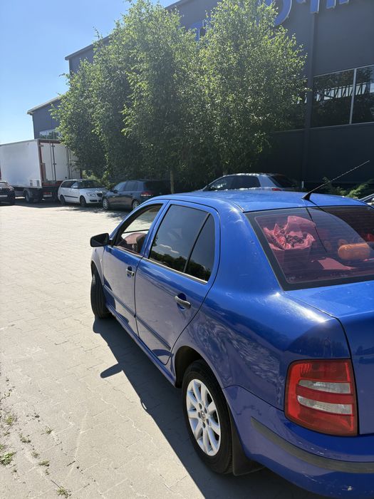 Продам шкода фабія 1.4 газ бензин