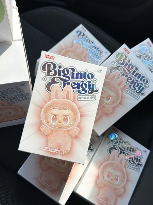 LABUBU - оригінал, серія Big into energy