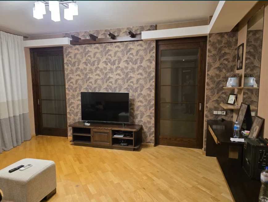 Квартира з ремонтом 110 кв.м вул.Миру.