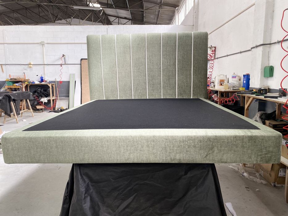 Cabeceiras e sommiers   Restauramos e fabricamos  estofos