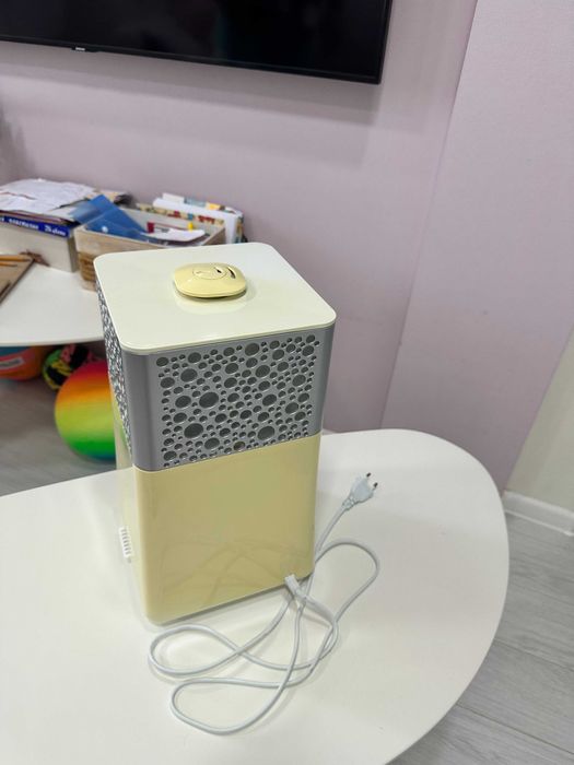 Продам зволожувач повітря Electrolux ecoline 3715d б у