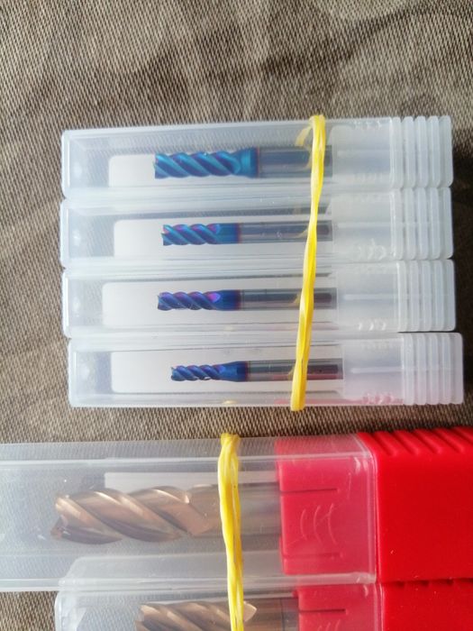 C/OFERTA! Só 65€! OPORTUNIDADE! Fresas em conjunto 3mm - 10mm (incluin