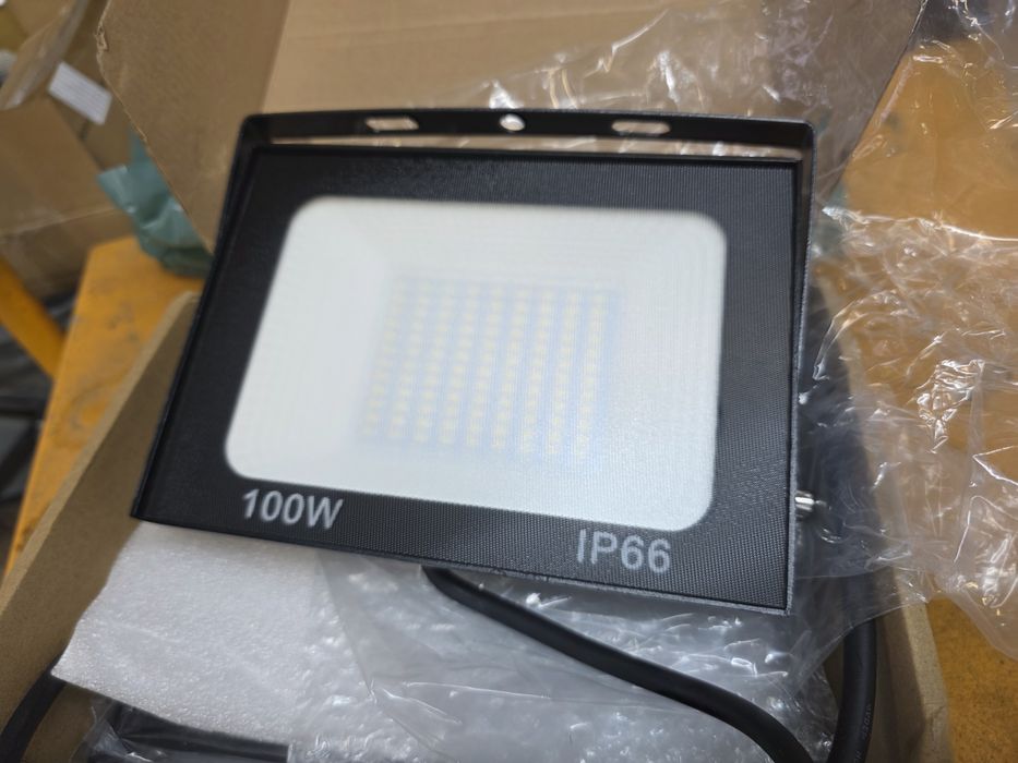 Halogen 100w led