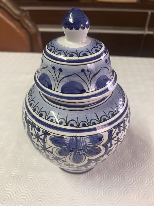 Peça decorativa pintada á mão