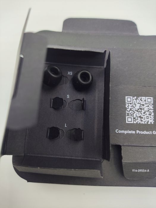 Słuchawki Beats Studio Buds + ANC Bezprzewodowe Dokanałowe Czarno-Złot