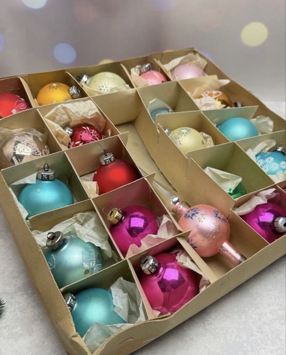 Набор новогодних игрушек, ёлочных украшений. ГДР