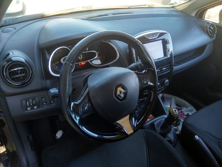 RENAULT CLIO IV - 2014 - Para Peças