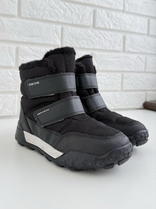 Зимові черевики Geox на хлопчика, розмір 31