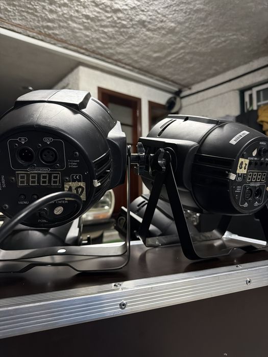 4 Par Led 36x3 com otima luz