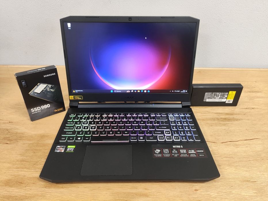 Acer Nitro 5, Ryzen 5 5600H, RTX 3070 8GB, 16GB RAM, Samsung 980 1TB, 144Hz