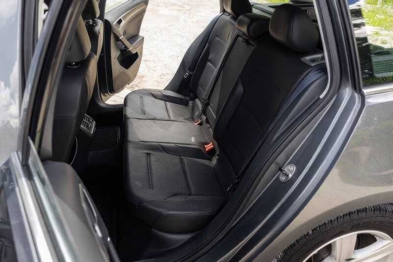 2015 Volkswagen Golf SportWagen TDI S