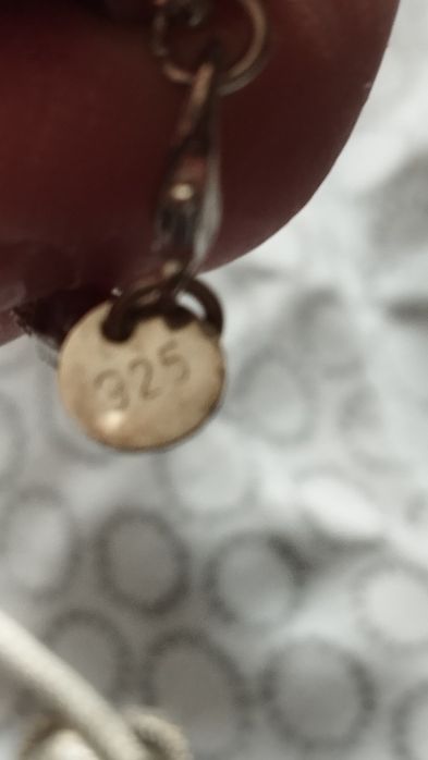 Śliczny srebrny naszyjnik z grawerem 925