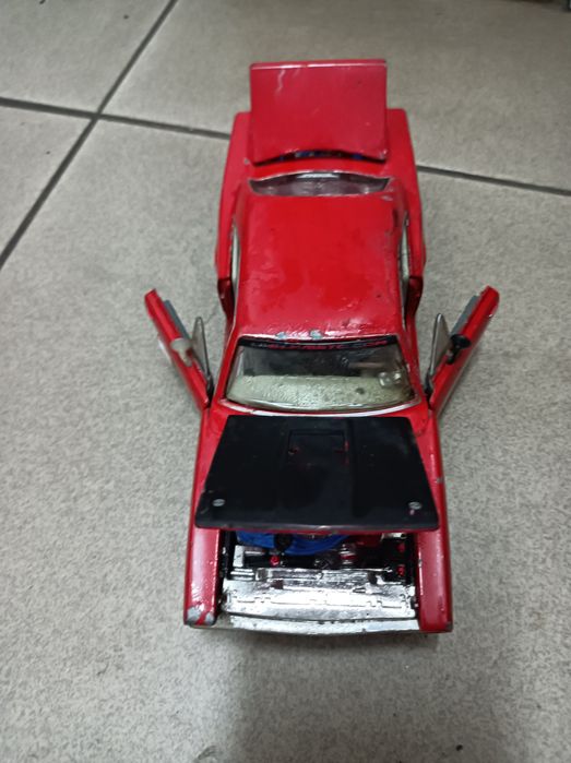 carro em miniatura de coleção