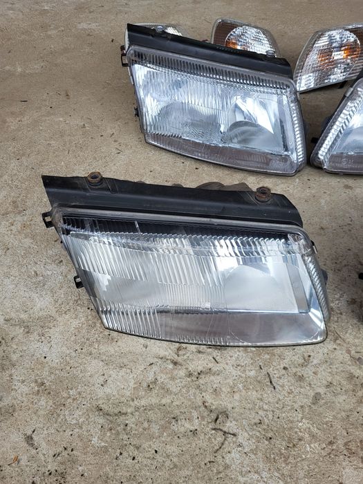 Фари Passat B5..