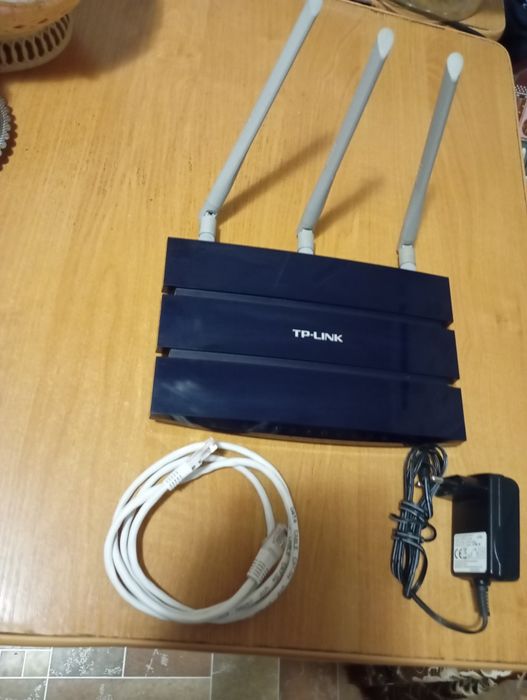 Tp-link TL-WR1043ND 
450 Мбит/с Беспроводной гигабитный маршрутизатор