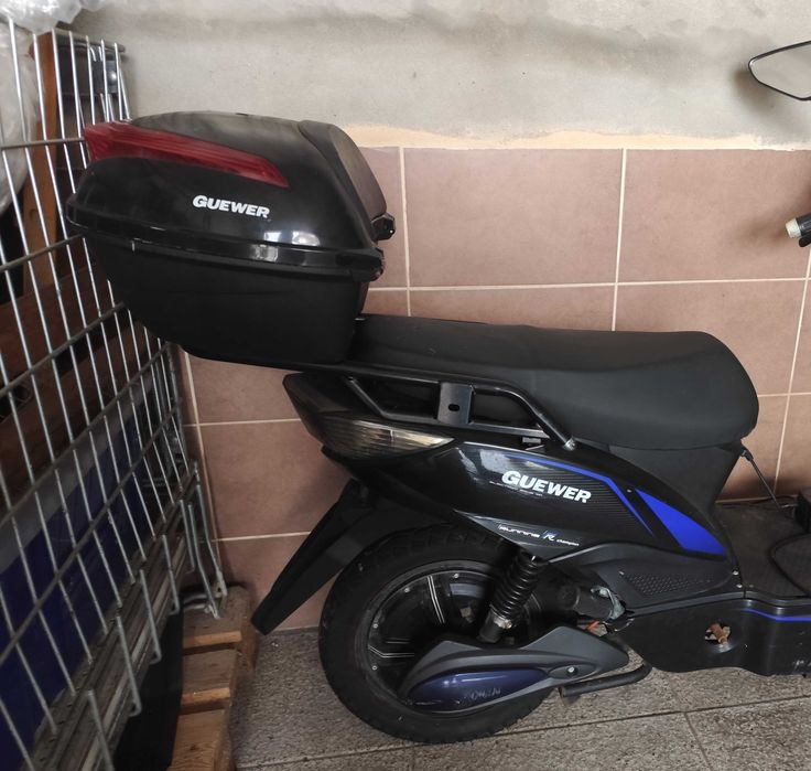 Mota eléctrica moto sem carta scooter vespa