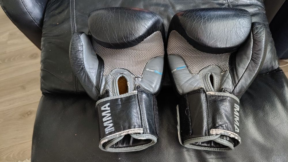 Боксерские перчатки Everlast 14 унций (Оригинал)