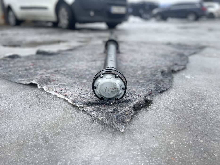 Кардан BMW Е39 Е46 Е60 Е90 кардани бмв  карданний вал акпп мкпп