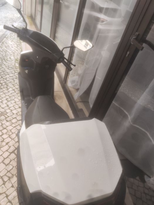 Mota elétrica 5 meses de uso bem conservada